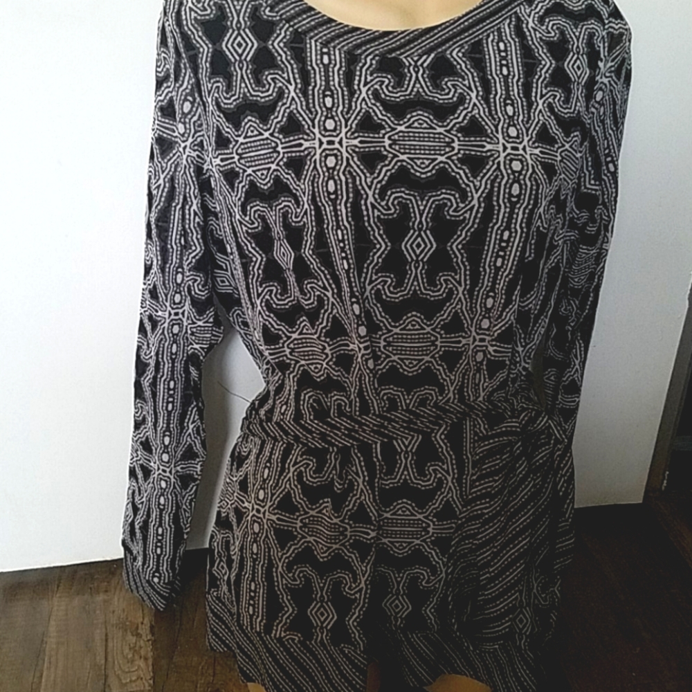 Dana Buchman B&W Blouse L